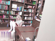 艾莉·艾迪生的阴户在图书馆被操