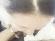 【原档无水印】贵州眼镜男猛吸小胸妻奶头直发抖❤️她浪叫着让兄弟快来操烂小奶子 (1)