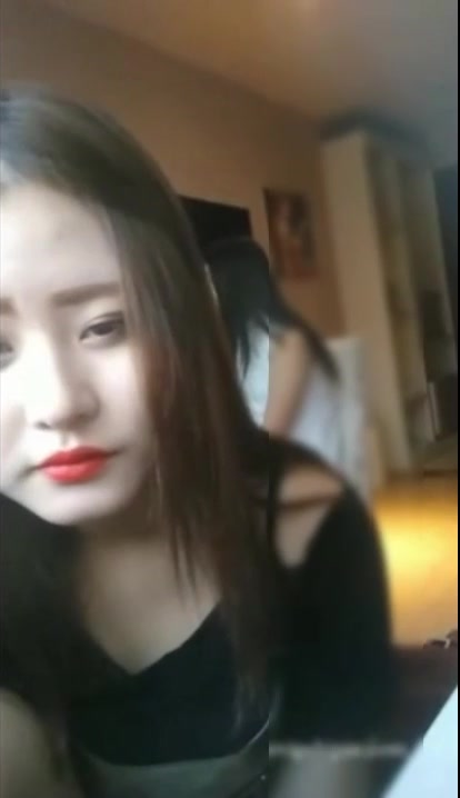 幸福的小鲜肉媳妇小姨子三人行姐妹俩长得太像了有点分不清对白清晰