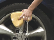 与性感维琪·蔡斯 的汽车口交变成了粗暴的性爱