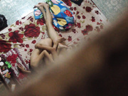 精品推薦 猥瑣房東偷拍性感漂亮的妹子下班後被男友拉到床上各種姿勢狠狠抽插 連幹3次美女強忍著淫叫 1080P高清原版