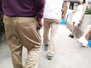 快餐達人大白天路邊店約了位黑色連衣裙高跟鞋氣質少婦泄瀉火 邊看A片邊從後面操 對白有趣 1080P高清原版