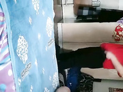 某公司中年大叔穿著工裝出租房嫖妓個豐滿大白屁股少婦 主動張開雙腿配合抽插無套內射中出 對白有趣 720P高清原版