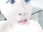 强力推荐美女主播道具插逼玩出血然后被草最后口暴吞精