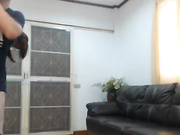 精品推薦 留學生眼鏡妹子與大屌洋老外居家瘋狂愛愛 沙發上跪舔雞巴玩弄各種體位浪叫聲不斷