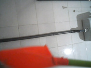 某旅遊景點服務區公共女廁全景拍攝漂亮妹子如廁 貌似有個牛仔短褲美女的內褲很特別 1080P高清