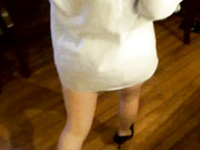 周末寂寞風騷饑渴少婦居家寂寞發春自慰 洗白白後手指摳穴爽得嗷嗷直叫 邊看小電影邊自摸 露臉高清