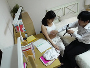 [JKSR-681] 盗○撮！家庭教師を誘惑する女子○生 「だって先生のことが大好きなんだもん…アタシじゃダメですか？」 - 1of5