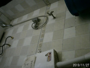 最新流出廁拍大神暗夜獵手偷拍奶茶店員工宿舍公共女廁 形態各異美女姿勢看得讓人欲火焚身 1080P高清無水印