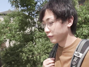 [MEYD-645] はじめて彼女ができたのに…隣に住む欲求不満な人妻さんに食べられ罪悪感勃起した 岬さくら 【破解】 - 1of5