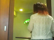 某站最新流出-餐廳公共女廁偷拍到的幾個身材顏值不錯的美女如廁噓噓 逼毛毛性感絕對誘惑 720P高清原版