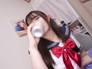 [JUBE-032] おじさんといっしょ。ママと喧嘩した家出○女のやわらかい隙間にぶち込んだオヤジ棒で覚醒した激潮噴射 山口由愛 - 3of5