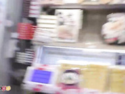 体验的一把初恋初体验，无敌可爱清纯的调皮萝莉，白虎嫩逼，和大叔初体验