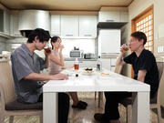 [破解] VEC-731 ノーパン直穿きパンストの美脚で僕を誘惑する友人の妻 森あやみ - 2of5