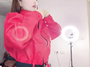 妖艳容颜，极品大奶女模【李蓉蓉】最新作品，鱿鱼游戏COS，稍息立正！没有我的允许不准射