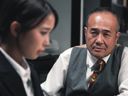 JUR-601 人妻秘書、汗と接吻に満ちた社長室中出し性交 市来まひろ - 1of5