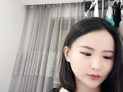 狼粉疯狂舔屏，F号天然豪乳御姐【叶姿】换衣露奶露逼诱惑，这对车大灯简直太顶了