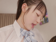 SNOS-315 脱ぎかけでぐいぐい誘惑してくる20歳年下の無邪気な教え子 白花にあ - 2of5