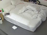 大学城 大哥带包养的小情人到酒店玩情趣 狗爬 插肛塞 看着视频后入 羡慕能玩到这么听话的妞1