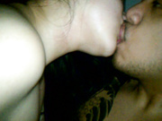 超美嫩妹口爆大屌男友 表情很投入