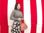 [ATOM-294]  感じて濡れてもしっかり計測！素人限定！電マのスイッチを100秒でピッタリ！止めて高額賞金ゲットしてみませんか？