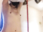 98年清纯美女主播为了跑车道具按照网友要求床上表演钢管舞,秋千上被男友狠操,真漂亮,高撸点