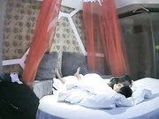 喷血推荐-高颜值小清新大学美女和刚认识没多久的帅小伙酒店啪啪时被偷拍,美女被他各种操有点吃不消了!