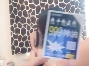 青岛胖哥兄弟宾馆开房和干妈干女儿4P大战鸡巴抹了神油半天撸不出