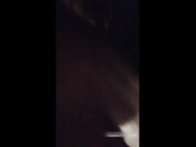 胆子不小的一对情侣电影院女厕直播口交打炮