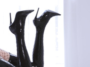 惊艳性奋两个美女黑丝皮衣挡不住一看就硬了想操作品 美女身材一流苗条大长腿这小翘臀操进去要射啊720P高清