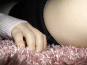 下药把美女同事迷翻了 终于干看到她的BB长什么样了