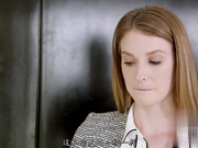 中文字幕 美女职员主动上门请求老板惩罚