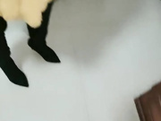 深夜墙下相约私会进门迫不及待脱裤掰穴水超多