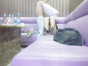 歌厅探花ktv第一场挑逗公主大长腿抚摸干逼